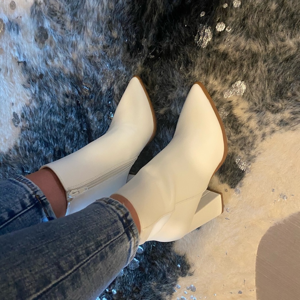 Steve Madden booties (brand new)